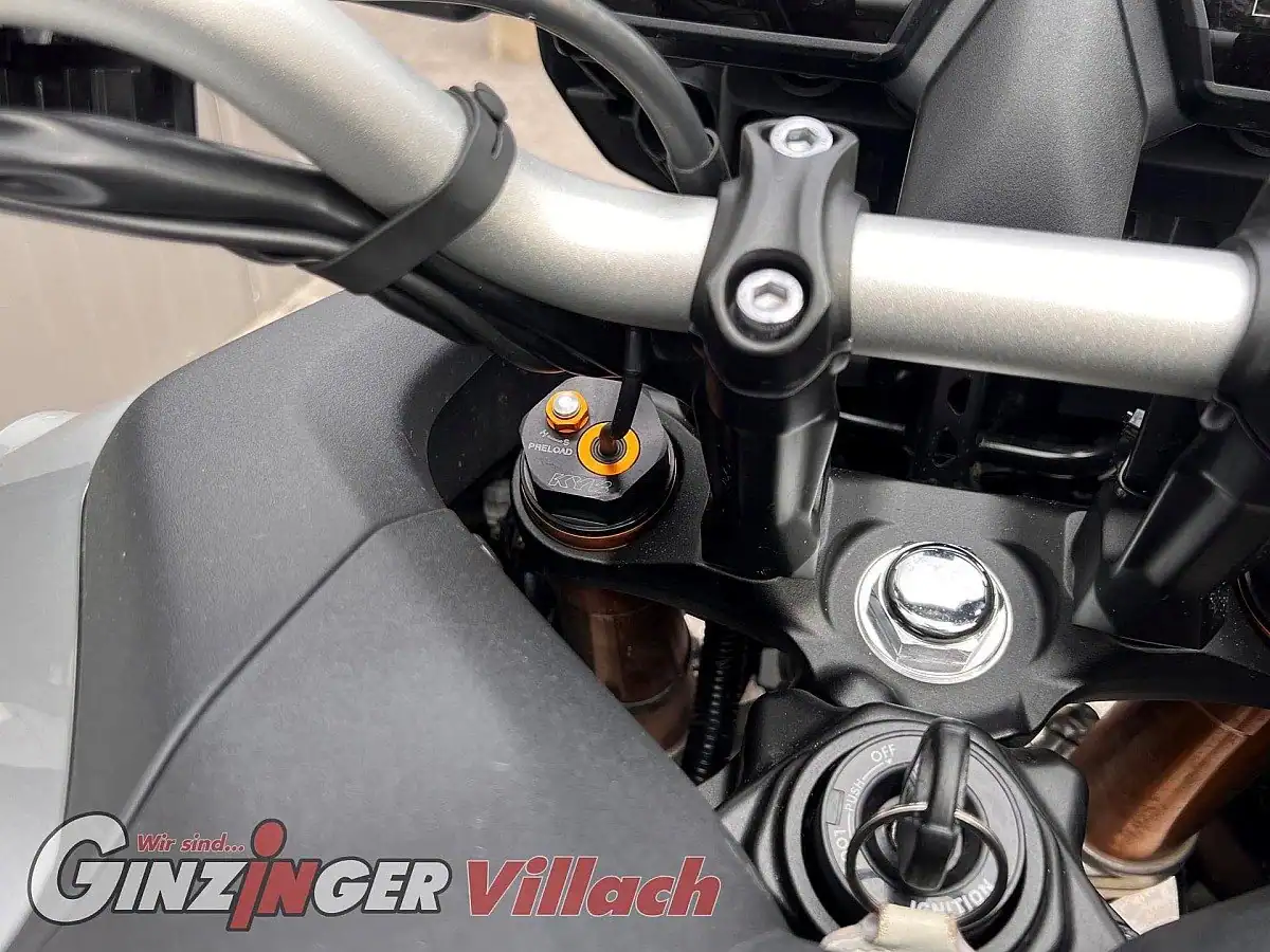 g-000344-g_W3442784_11-yamaha-tracer-9-gt-639073298276108540