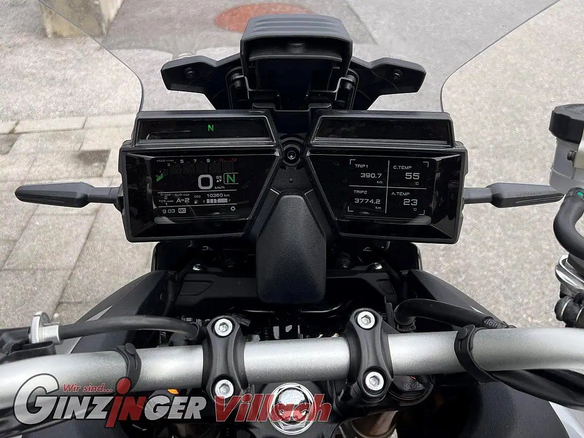 g-000344-g_W3442784_15-yamaha-tracer-9-gt-639073298281168530