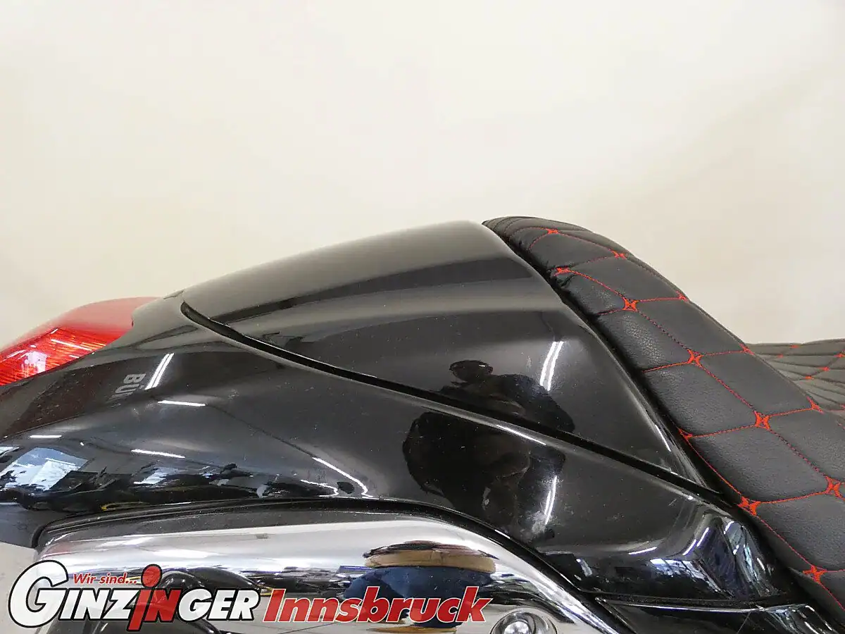 g-000346-g_W3465634_9-suzuki-vzr-1800-639067250312225940