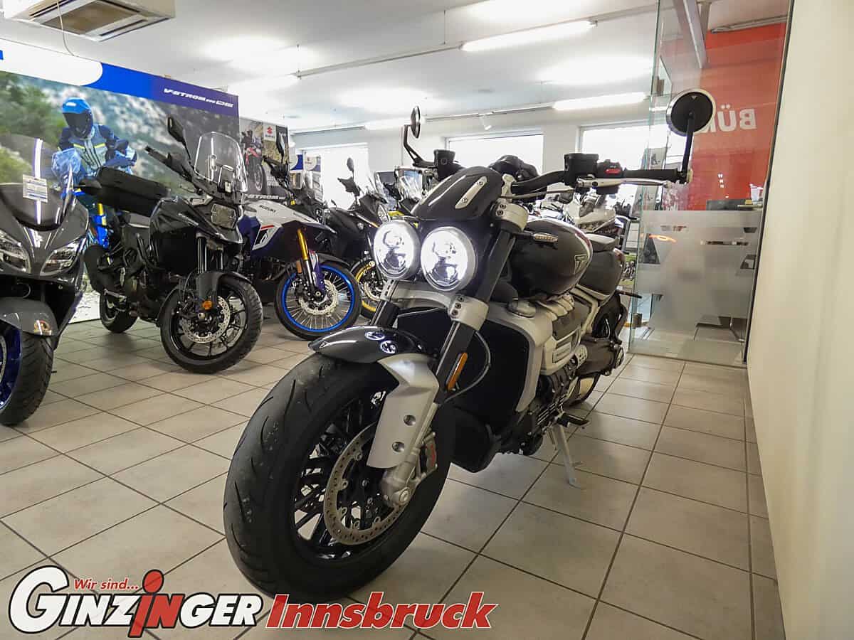 g-000346-g_W3465635_12-triumph-rocket-iii-639067250334225510