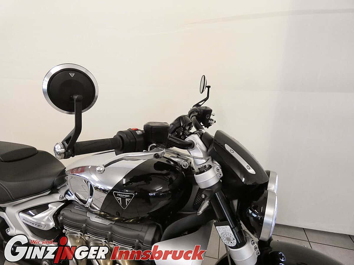 g-000346-g_W3465635_6-triumph-rocket-iii-639067250327925480