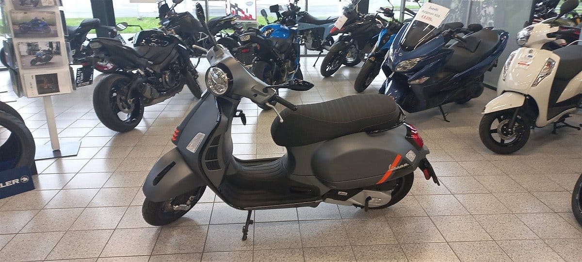 g-000346-g_W3466818_3-vespa-gts-125-super-639073297152258370