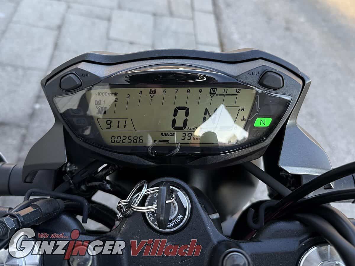 g-000347-g_W3479144_8-suzuki-sv-650-639077554017785410