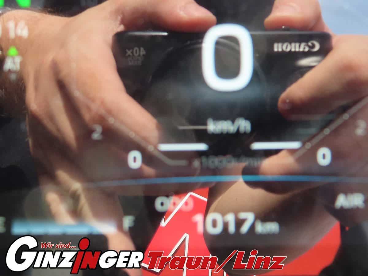 g-000344-g_W3440619_5-yamaha-mt-09-y-amt-639097490362731360