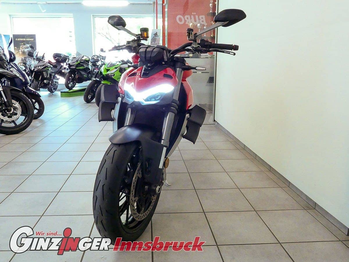 g-000344-g_W3440744_4-ducati-streetfighter-v4-639079347526411200