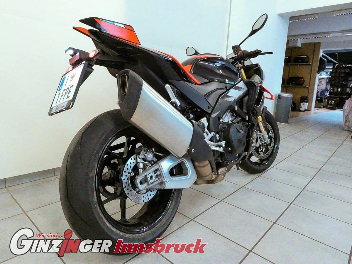 g-000344-g_W3440760_4-aprilia-tuono-v4-1100-factory-e5-639091448264028150