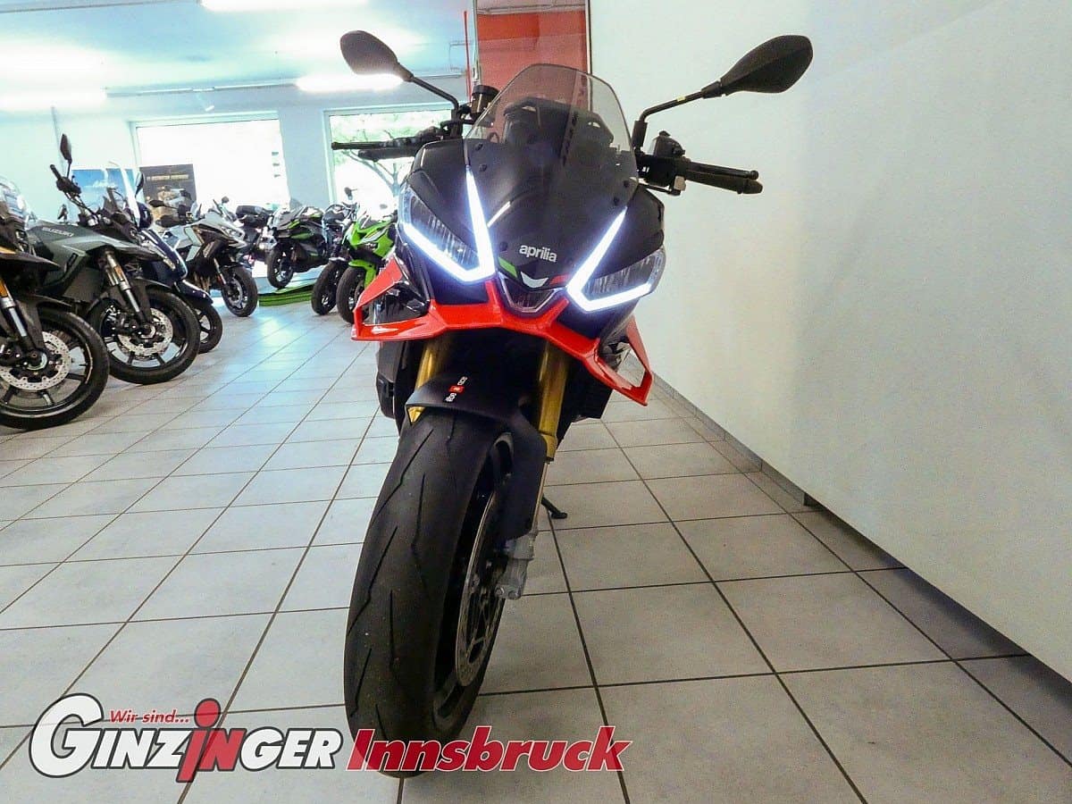 g-000344-g_W3440760_6-aprilia-tuono-v4-1100-factory-e5-639097497550151210