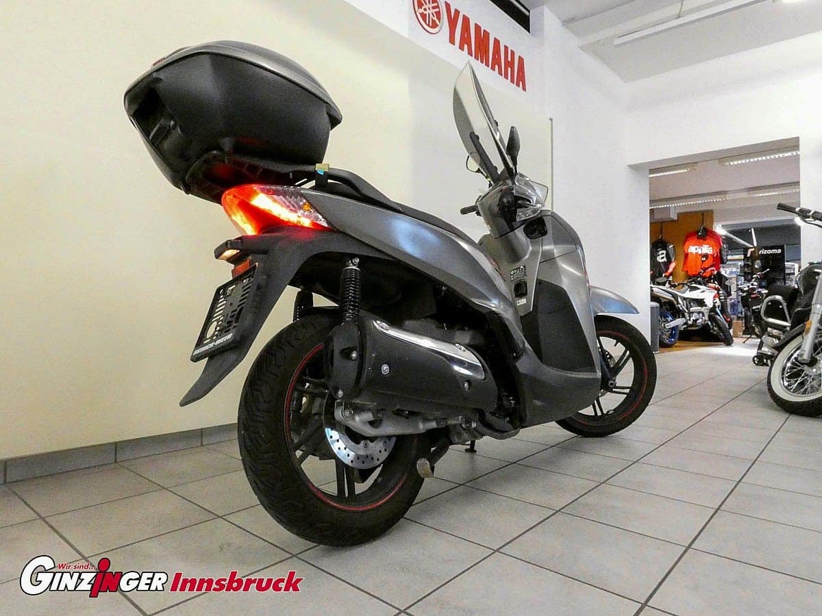 g-000344-g_W3440769_3-honda-sh300i-639085397251904590