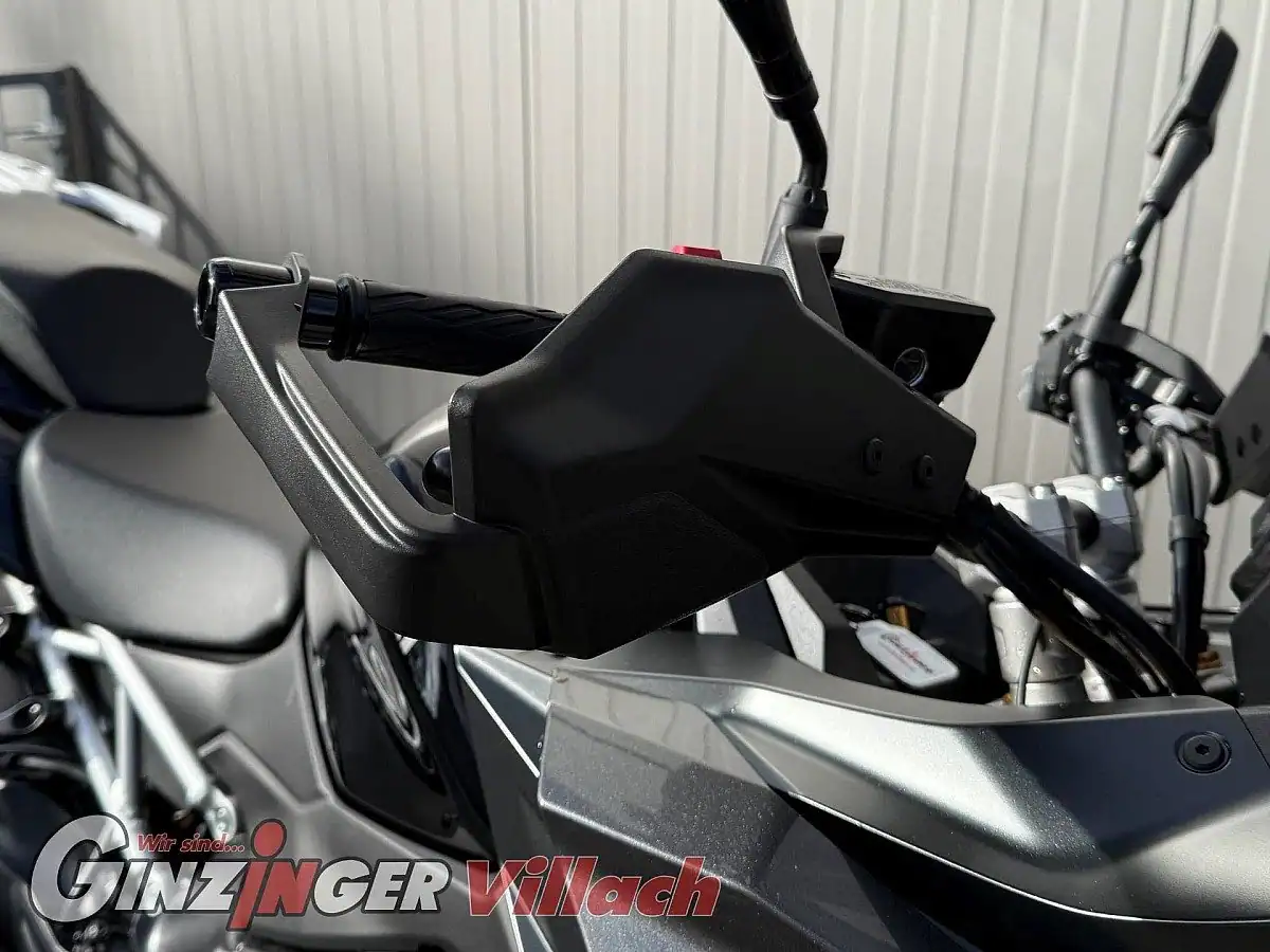 g-000344-g_W3442795_9-suzuki-gsx-s1000-gx-vorfuehrmotorrad-639079347895401260