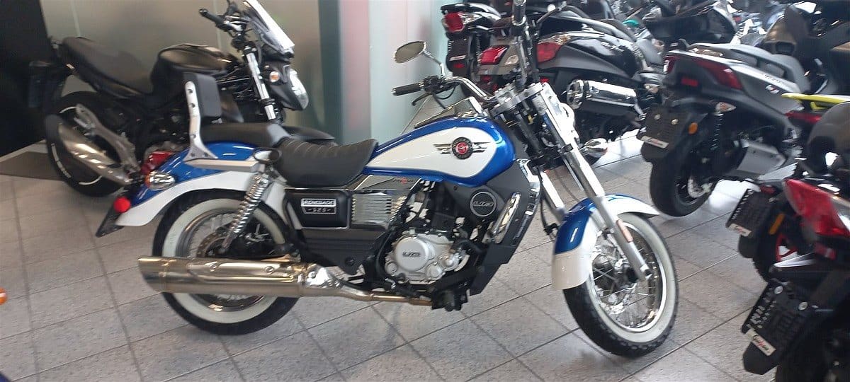 United Motors UM-Renegade Commando Classic 125-