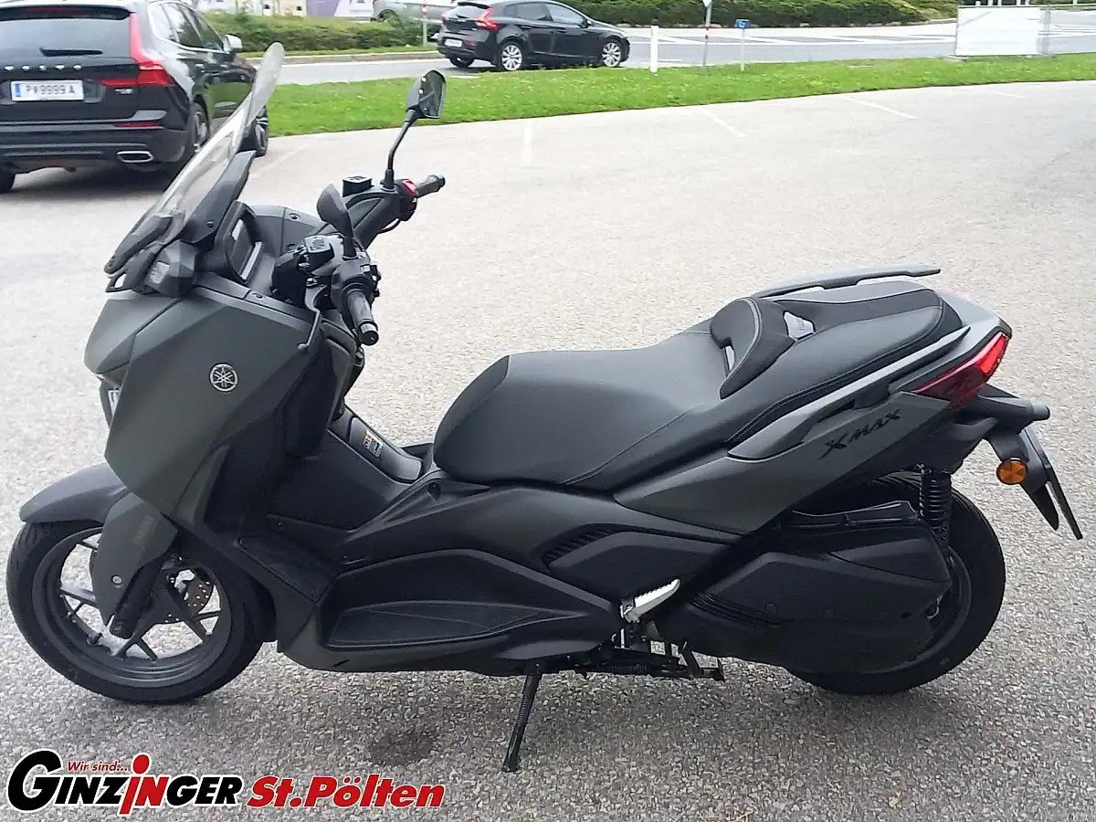 Yamaha-XMAX 300-