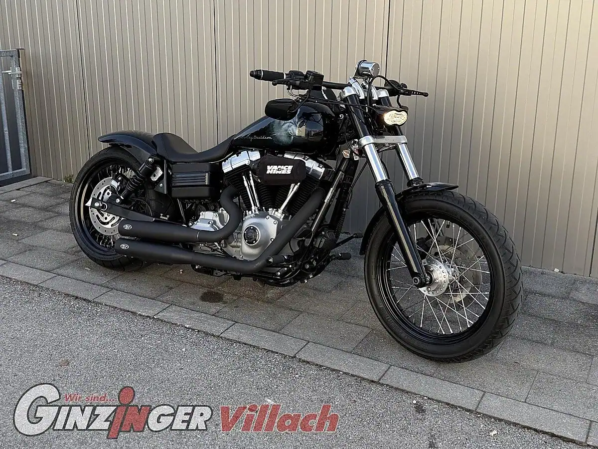Harley-Davidson-Dyna Street Bob FXDB-