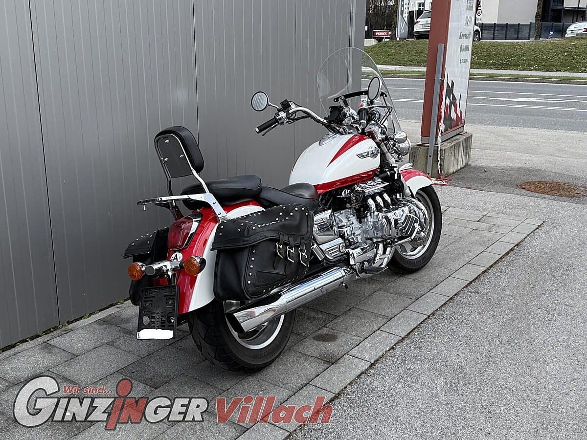 g-000349-g_W3494561_4-honda-gl-1500-f6c-flat-six-custom-639094790511897520