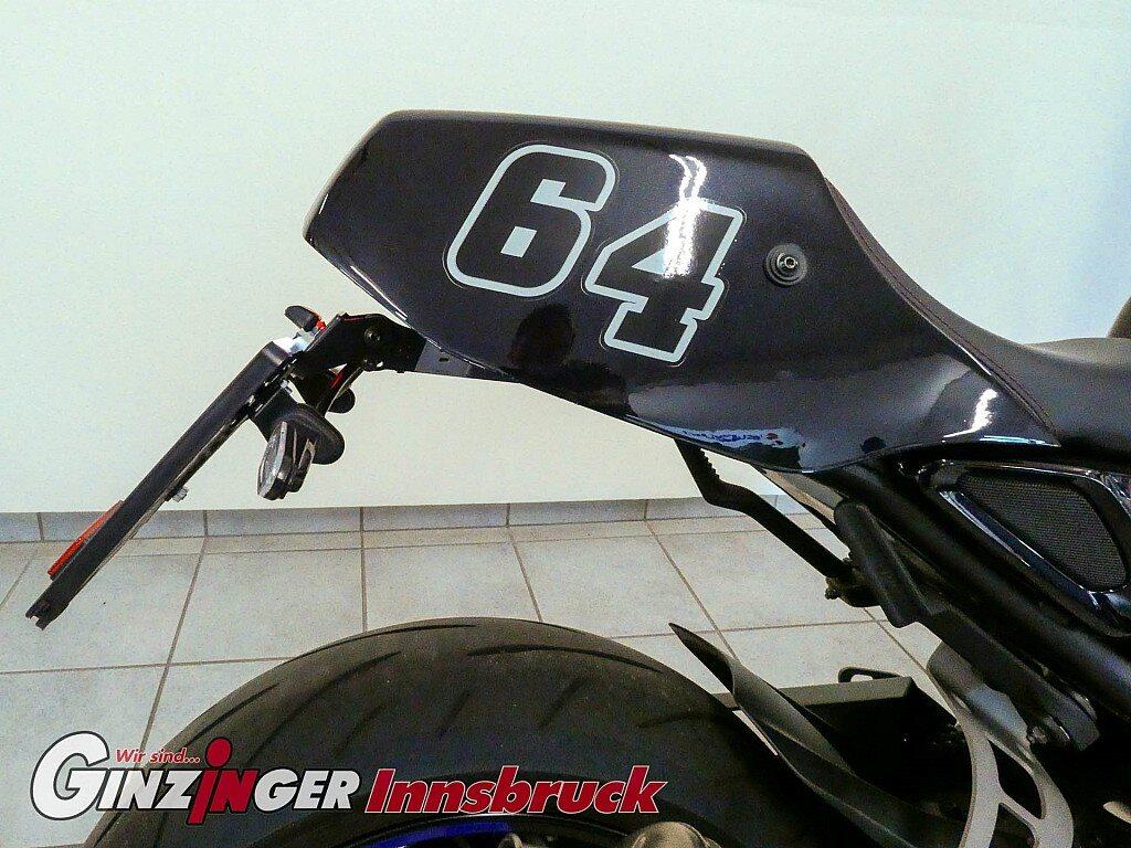 g-000344-g_W3440738_8-yamaha-xsr900-639115633851693520