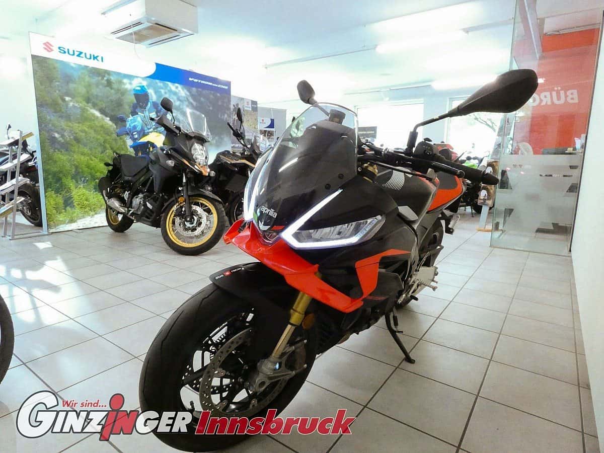 g-000344-g_W3440760_10-aprilia-tuono-v4-1100-factory-e5-639115634015523390