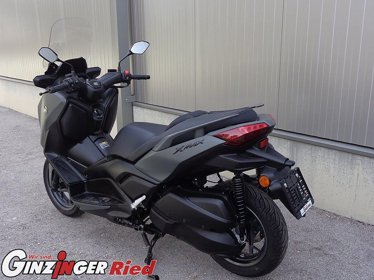 g-000346-g_W3467024_3-yamaha-x-max-300-639115636073803230