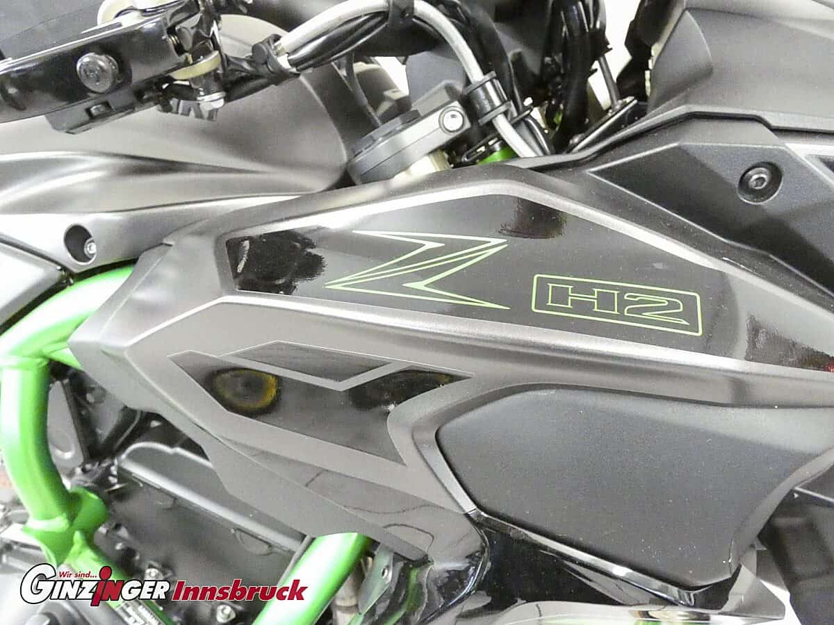 g-000349-g_W3490406_8-kawasaki-z-h2-639127731537199430