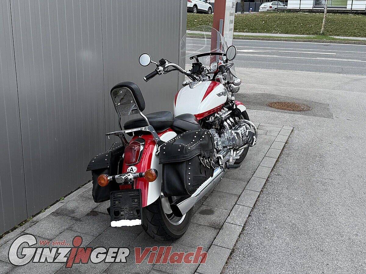 g-000349-g_W3494561_5-honda-gl-1500-f6c-flat-six-custom-639109624070117170