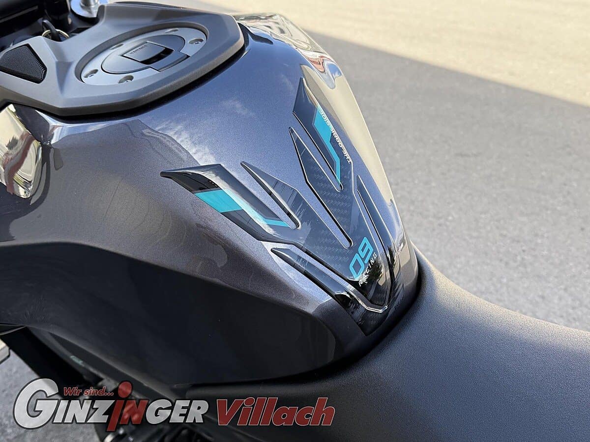 g-000350-g_W3509431_15-yamaha-mt-09-639112098725816800