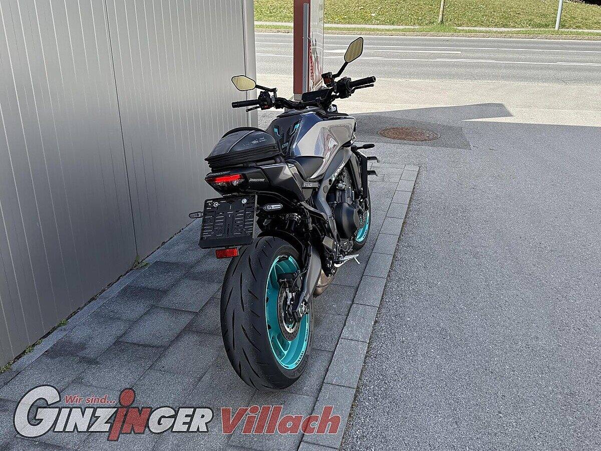 g-000350-g_W3509431_6-yamaha-mt-09-639112098715936620