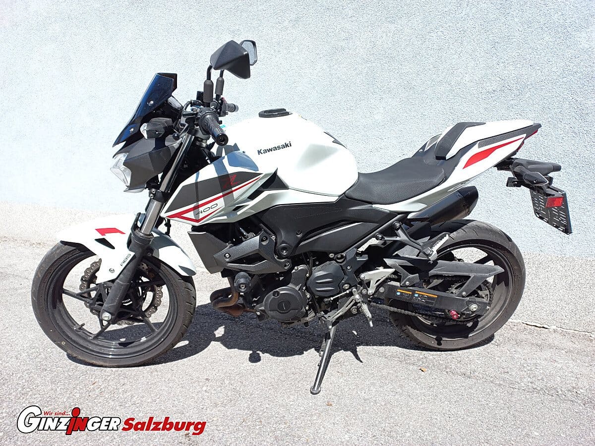 g-000351-g_W3510635_2-kawasaki-z-400-a2-639112941545098620