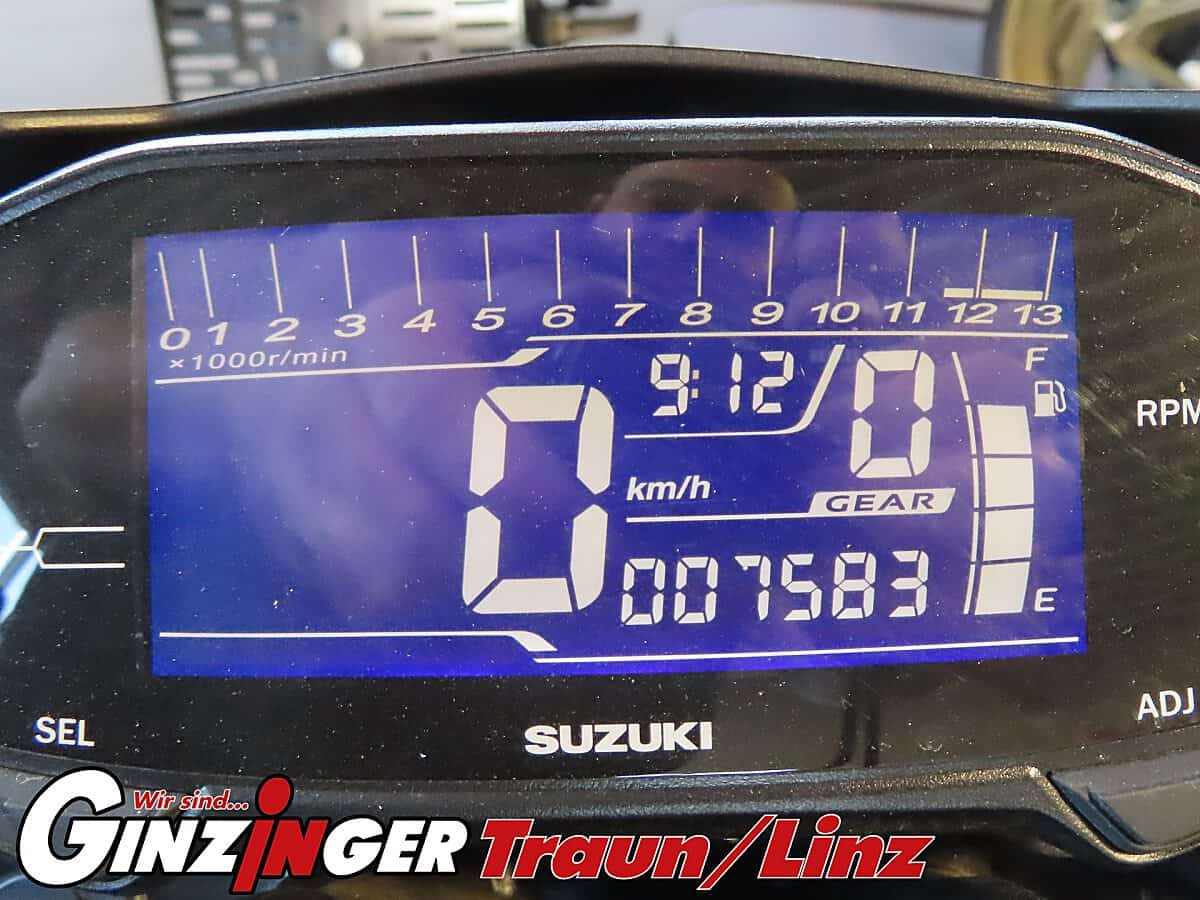 g-000351-g_W3510813_5-suzuki-gsx-s-125-639115635220473330