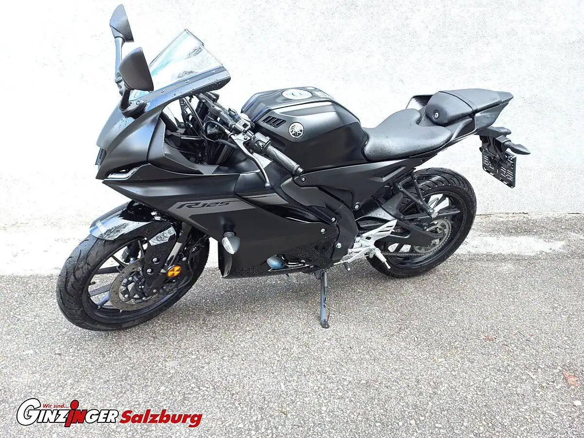 Yamaha-R125-
