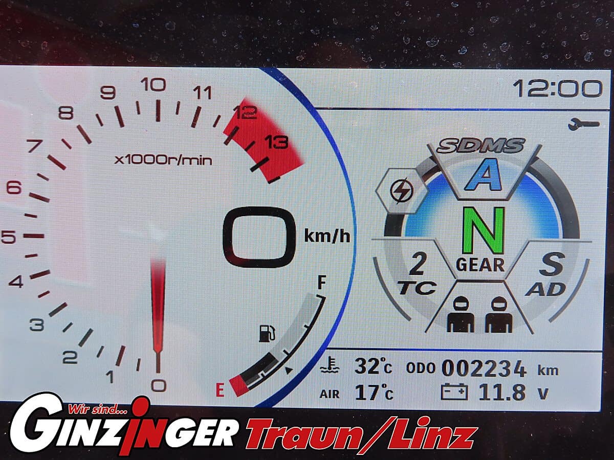 g-000351-g_W3517590_5-suzuki-gsx-s1000-gx-639118999217571410