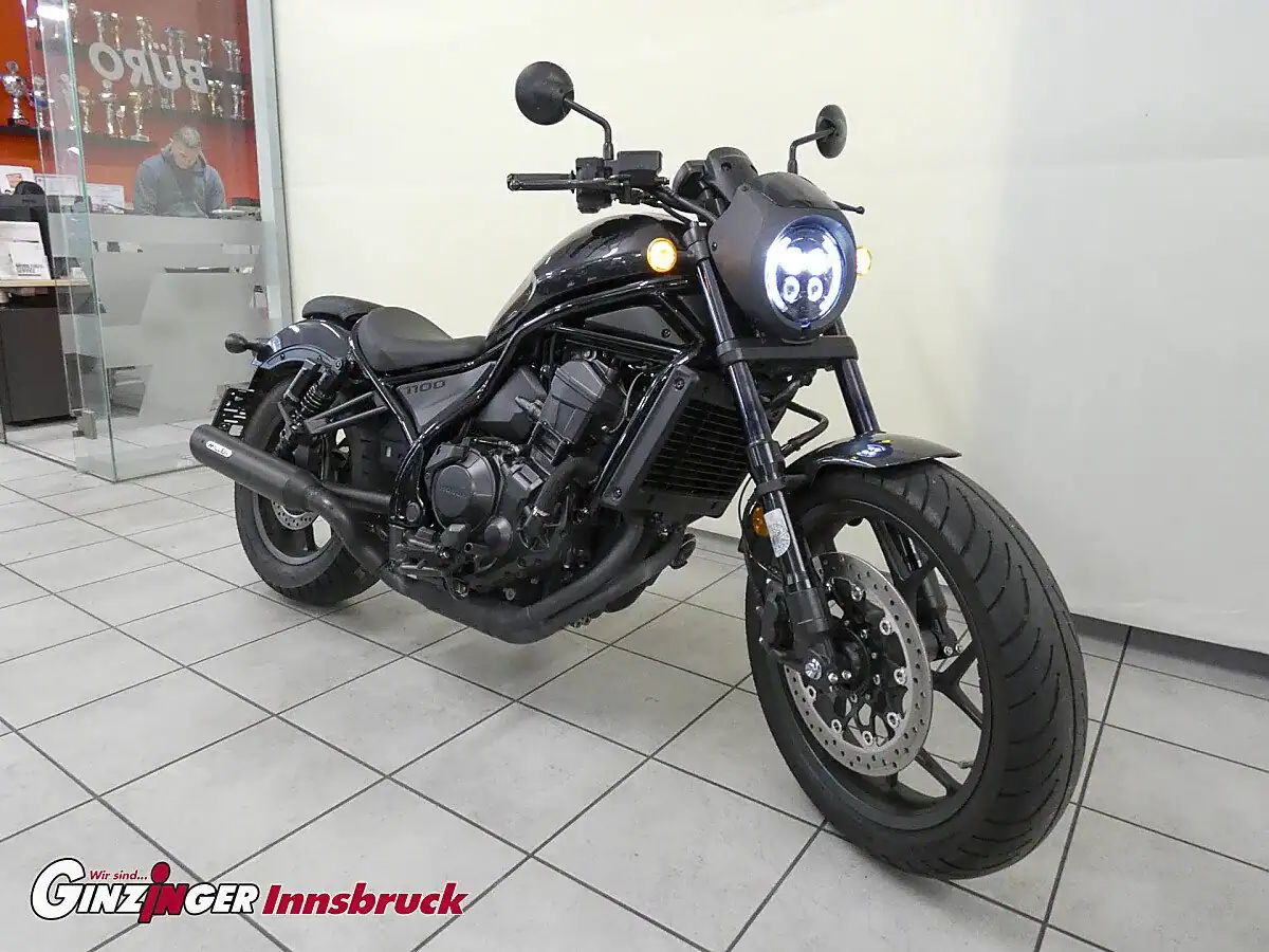 CMX1100 Rebel