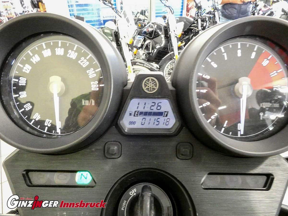 g-000344-g_W3440763_6-yamaha-xjr-1300-60th-edition-639151922042932530