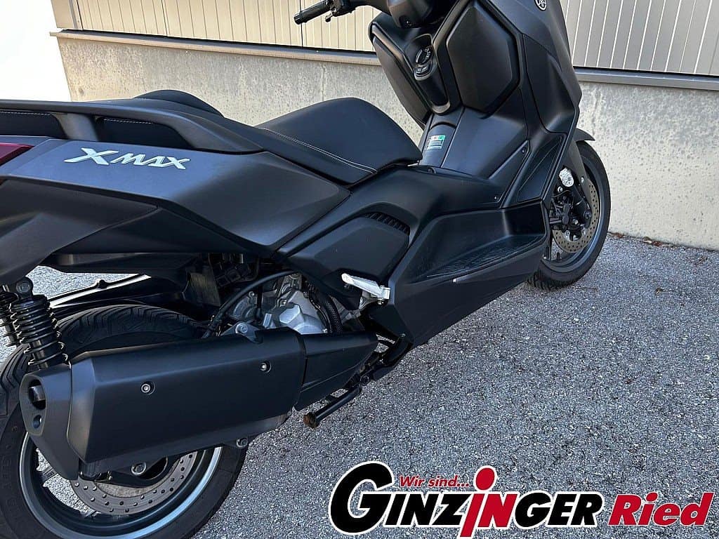 g-000346-g_W3466968_11-yamaha-x-max-300-639139830903055680