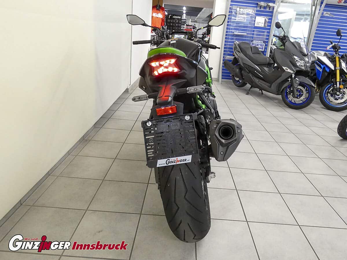 g-000349-g_W3490406_5-kawasaki-z-h2-639133783237892520