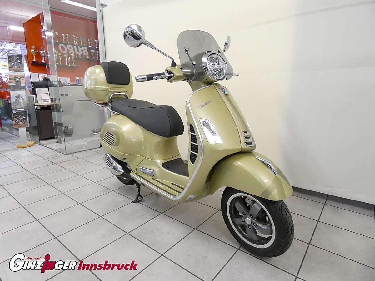 Vespa-GTS 300 Super Tech-