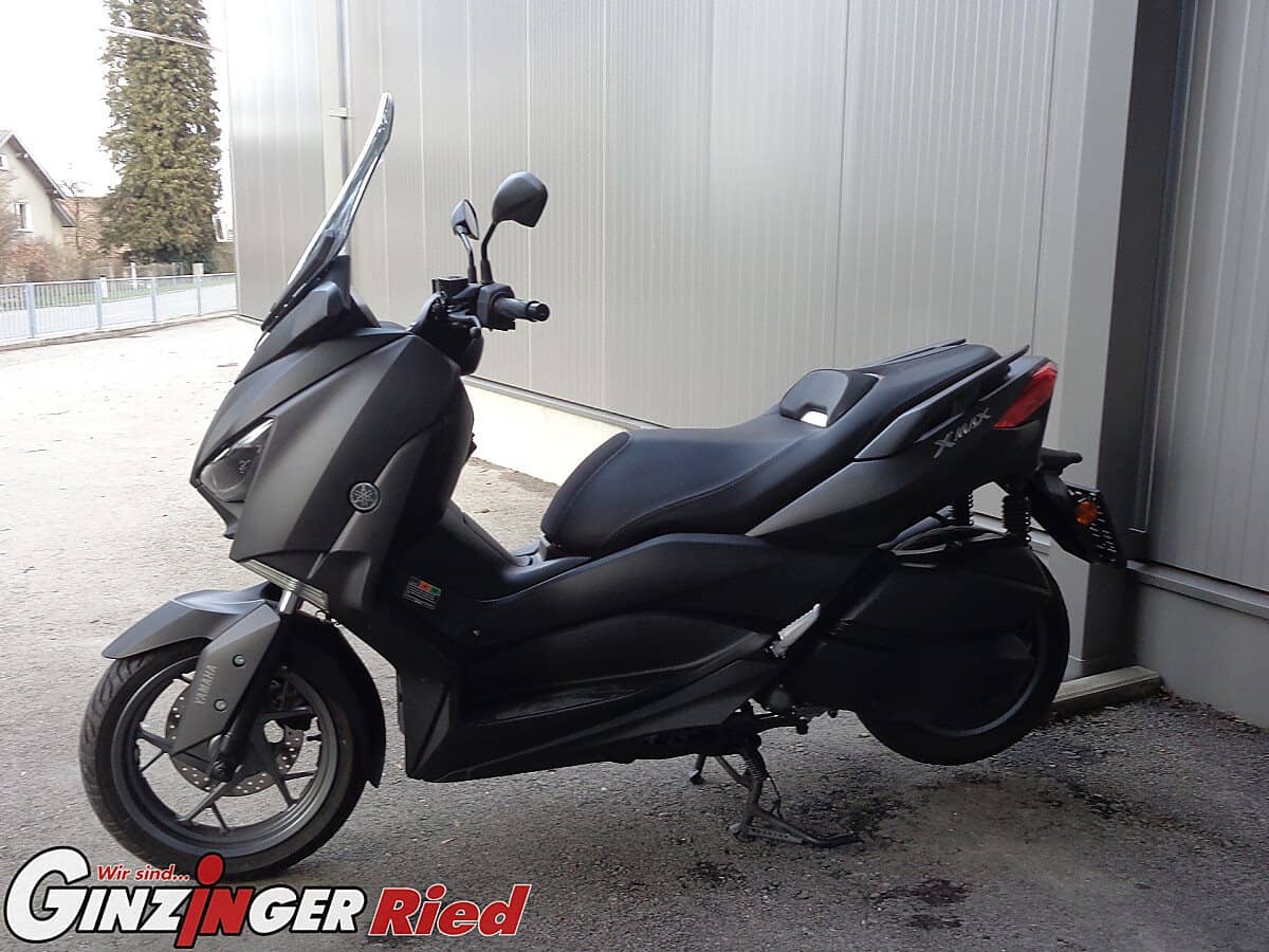 g-000349-g_W3499884_3-yamaha-x-max-300-639151925481922100