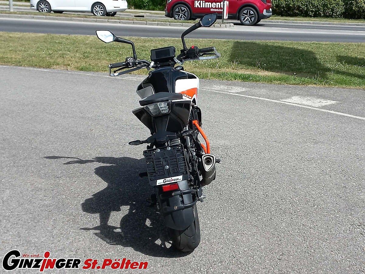 g-000353-g_W3533060_3-ktm-390-duke-639139827725316070