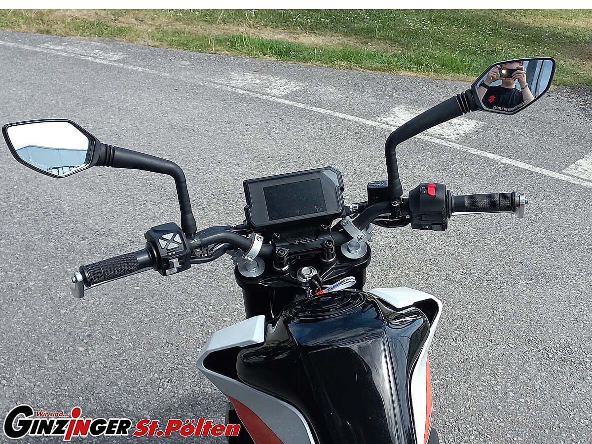 g-000353-g_W3533060_5-ktm-390-duke-639139827727466200