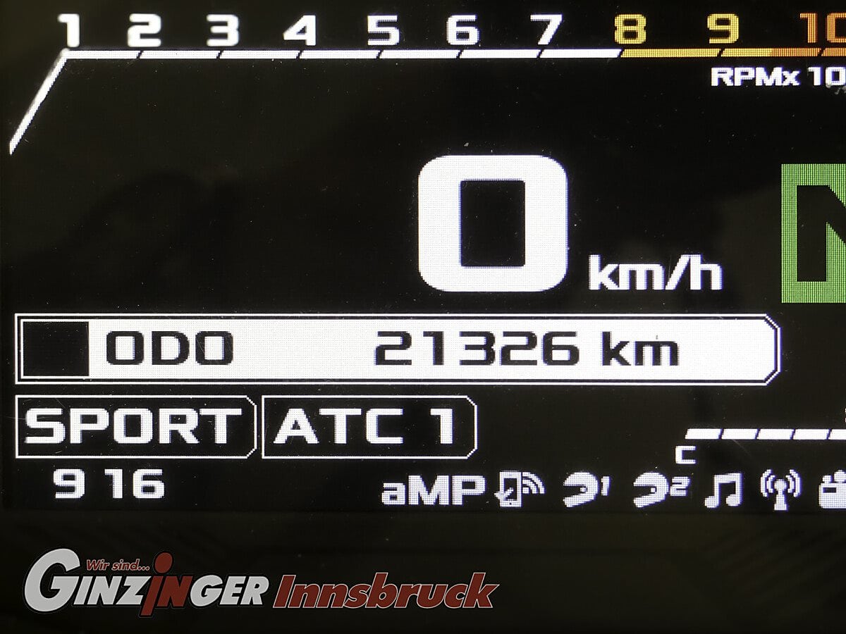 g-000353-g_W3537272_11-aprilia-dorsoduro-900-639151922602522160