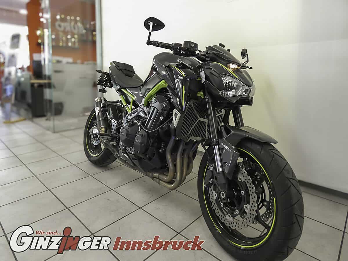 Kawasaki-Z900-