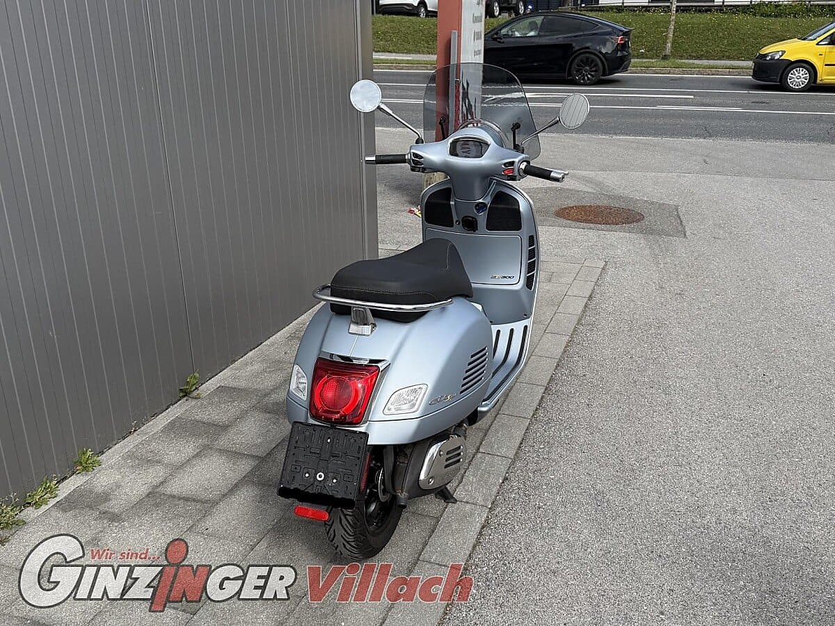 g-000353-g_W3539979_6-vespa-gts-300-super-tech-639147926452377890