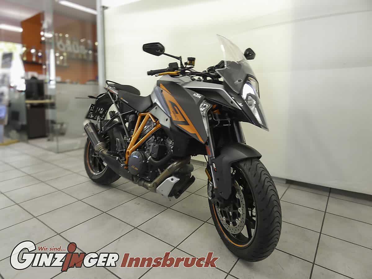 KTM-1290 Super Duke GT-
