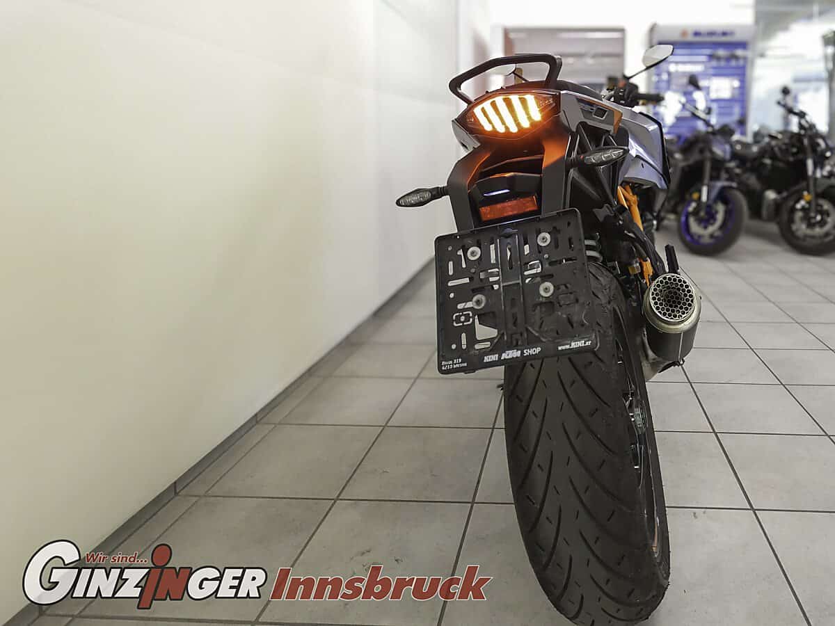 g-000353-g_W3538015_8-ktm-duke-1290-gt-639170073778871380