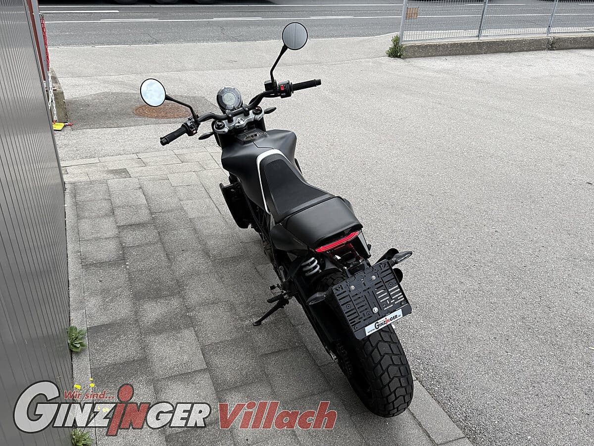 g-000355-g_W3551580_8-husqvarna-svartpilen-701-639170071042301430