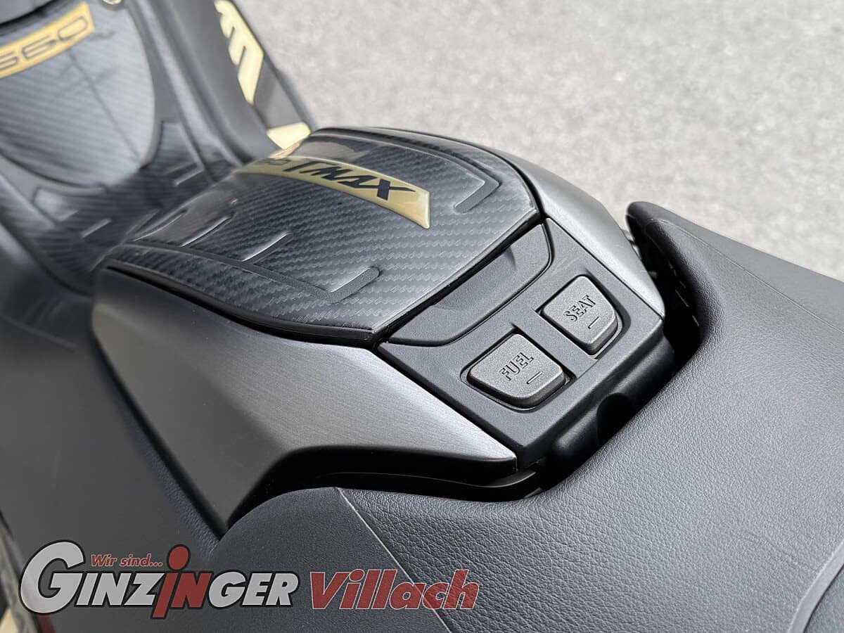 g-000355-g_W3553685_11-yamaha-t-max-560-dx-639168663877418190