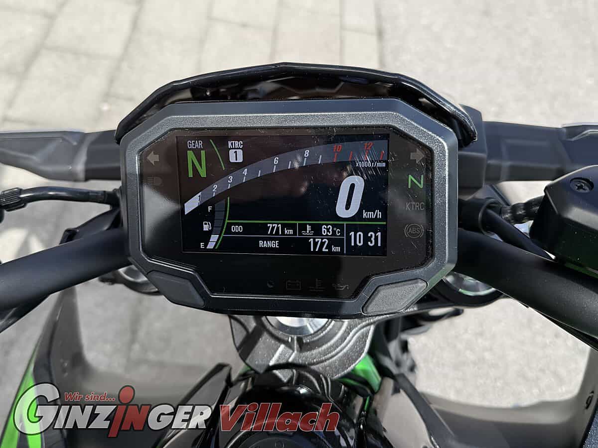 g-000355-g_W3556029_10-kawasaki-z-650-abs-639172113110231360