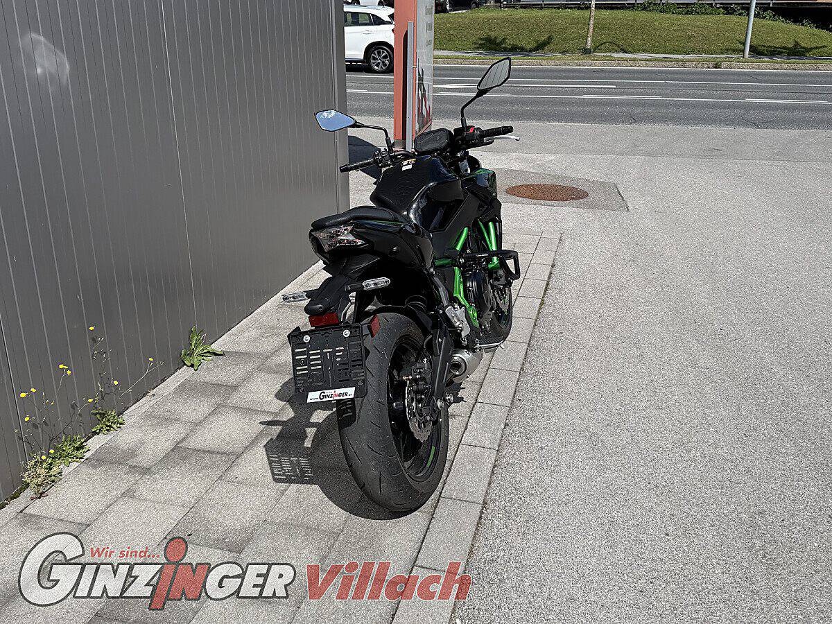 g-000355-g_W3556029_4-kawasaki-z-650-abs-639172113104261220