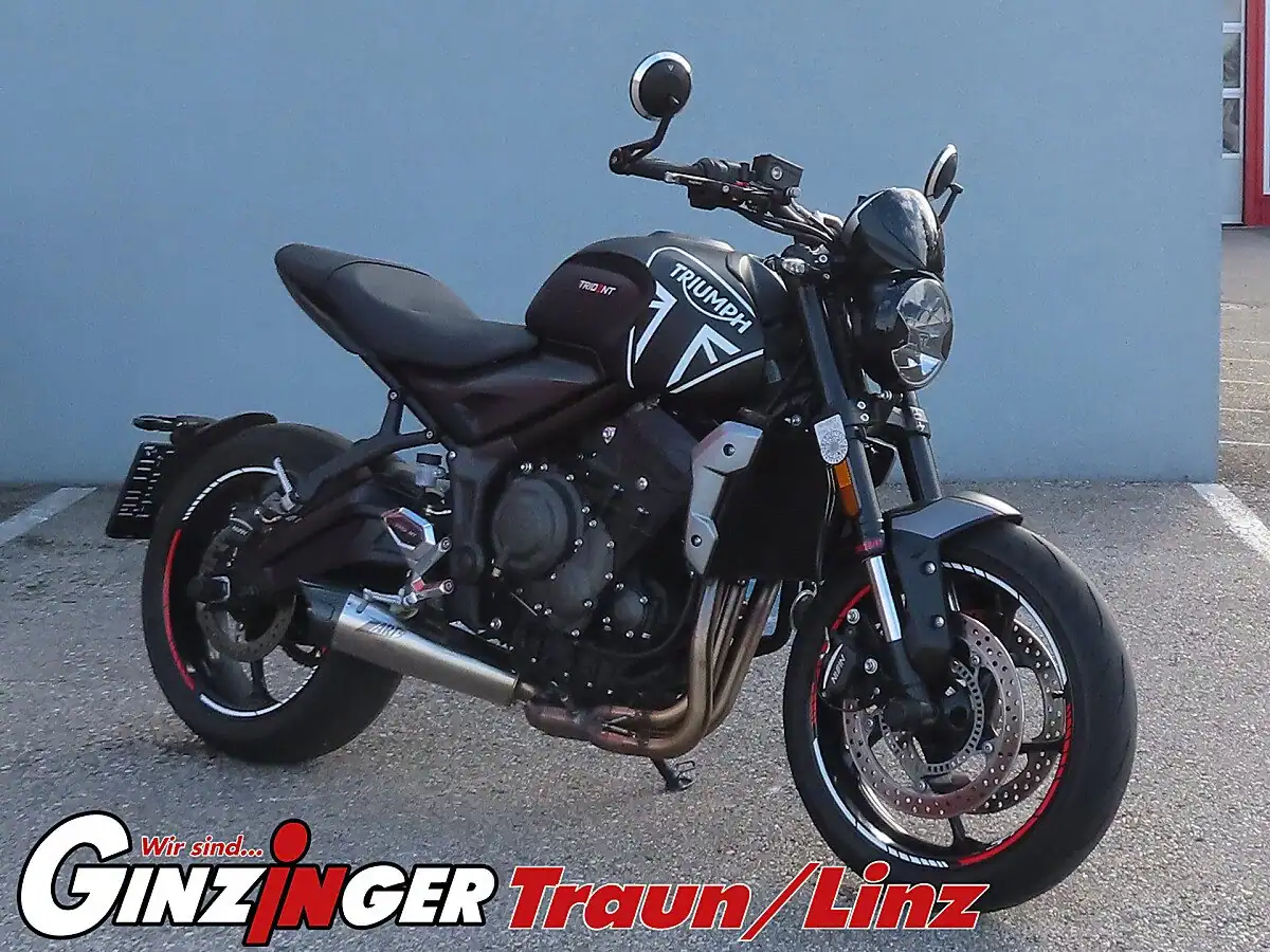 Triumph-Trident 660-
