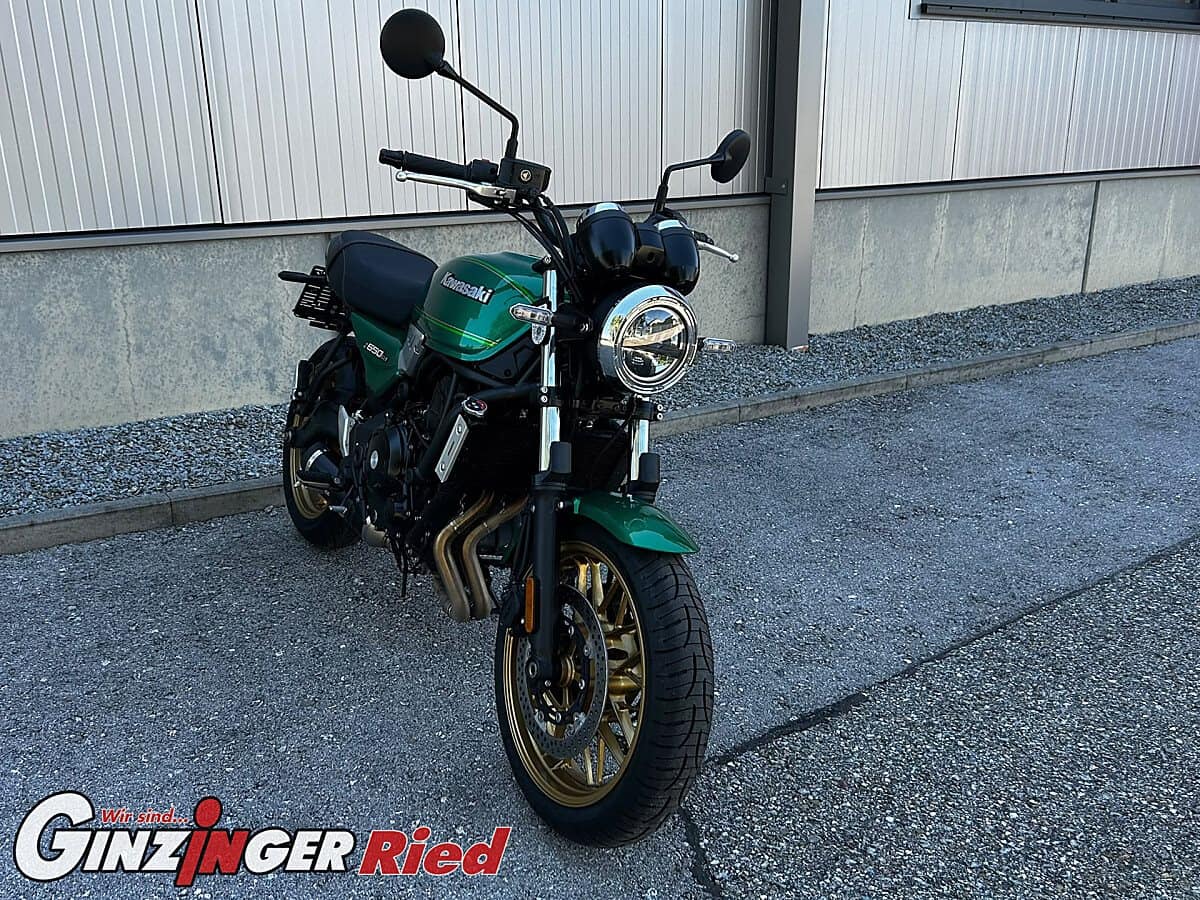 g-000355-g_W3558102_2-kawasaki-z-650-rs-639174712123182050