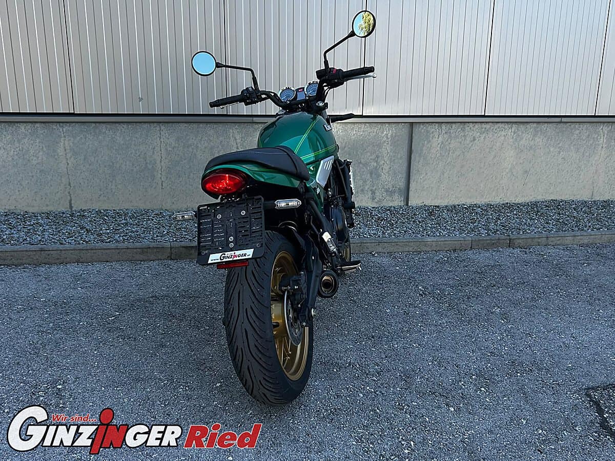 g-000355-g_W3558102_3-kawasaki-z-650-rs-639174712124401950