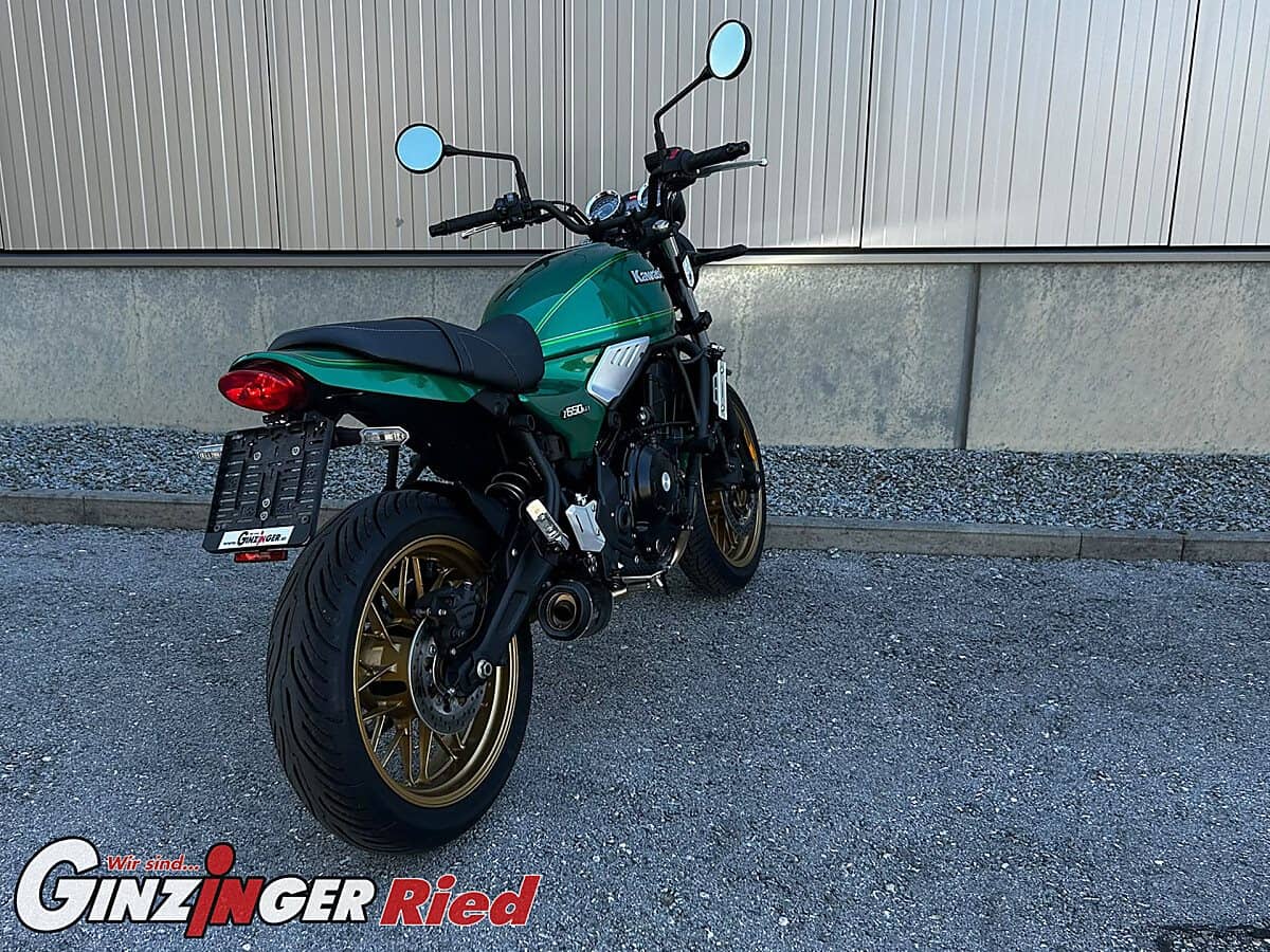 g-000355-g_W3558102_4-kawasaki-z-650-rs-639174712125532030