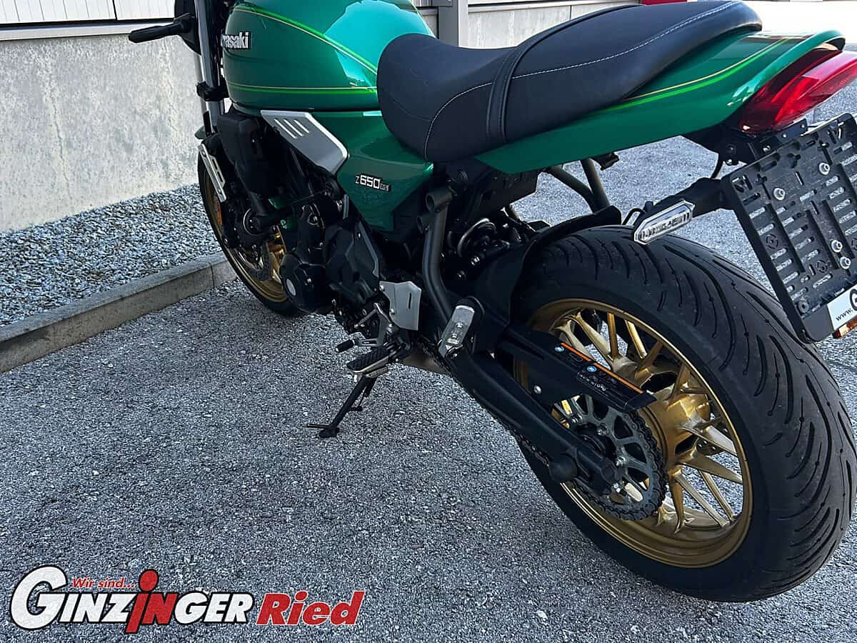 g-000355-g_W3558102_6-kawasaki-z-650-rs-639174712127891930
